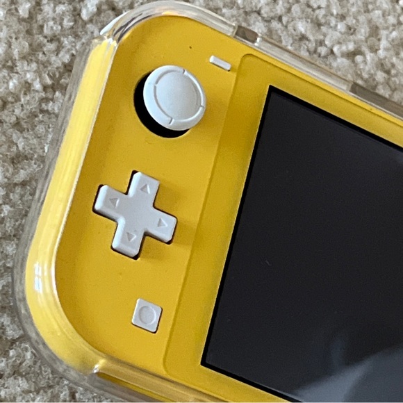 Nintendo Switch Lite Yellow EXCELLENT PREOWNED WITH CLEAR CASE - Picture 3 of 7